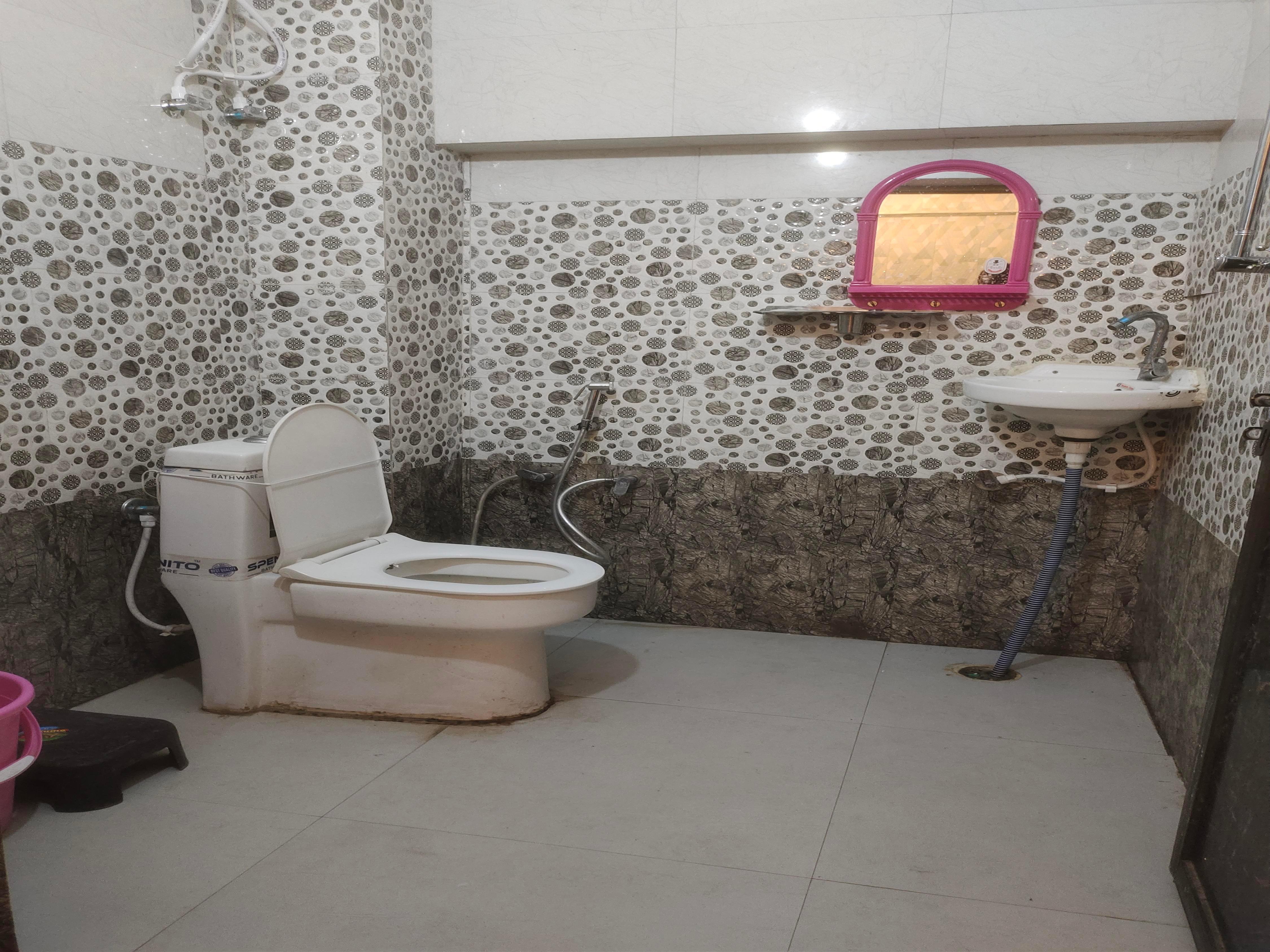 Hotel Samriddhi Inn Near Ram Temple - Tap to explore photos