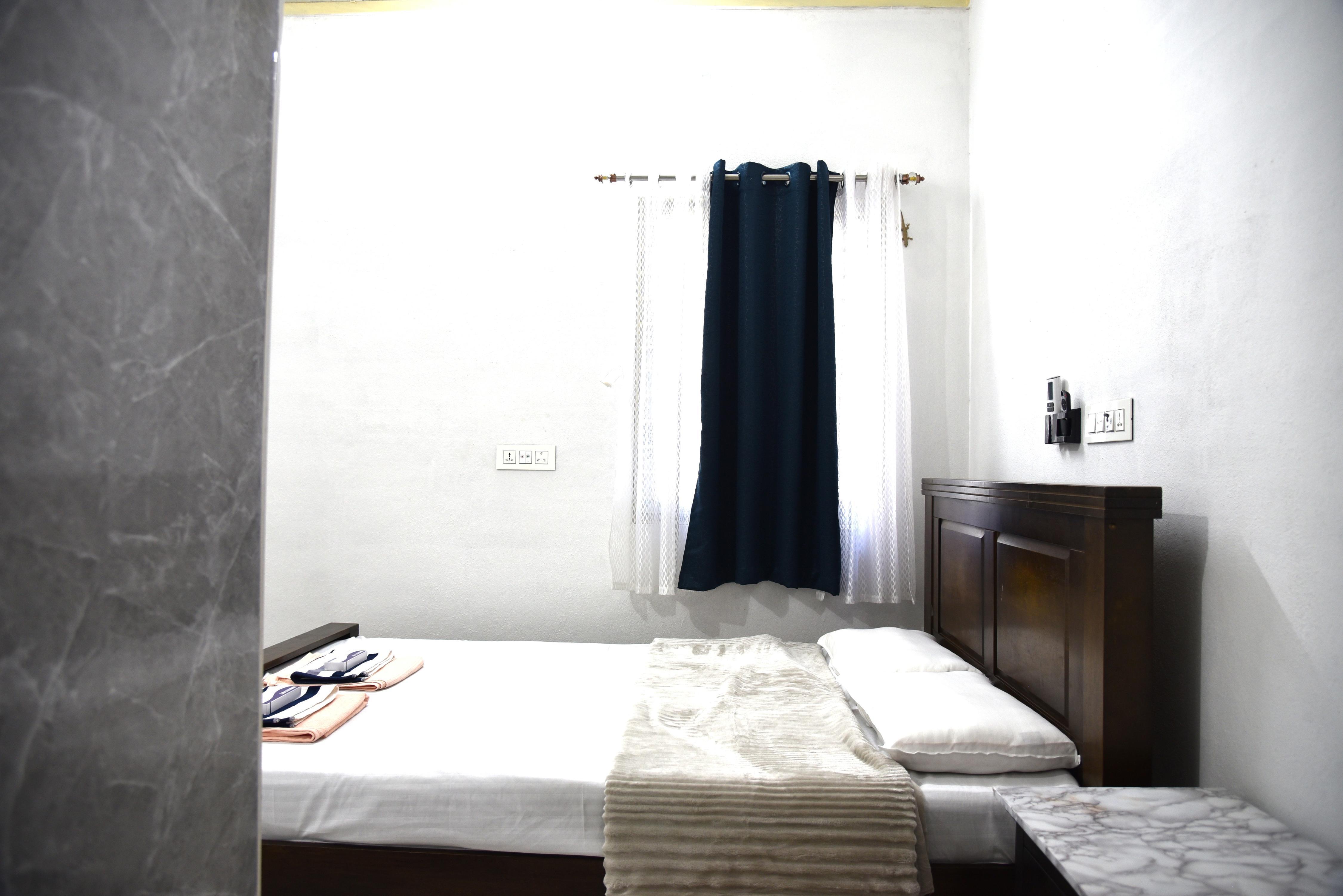 Happy Homestay - Tap to explore photos