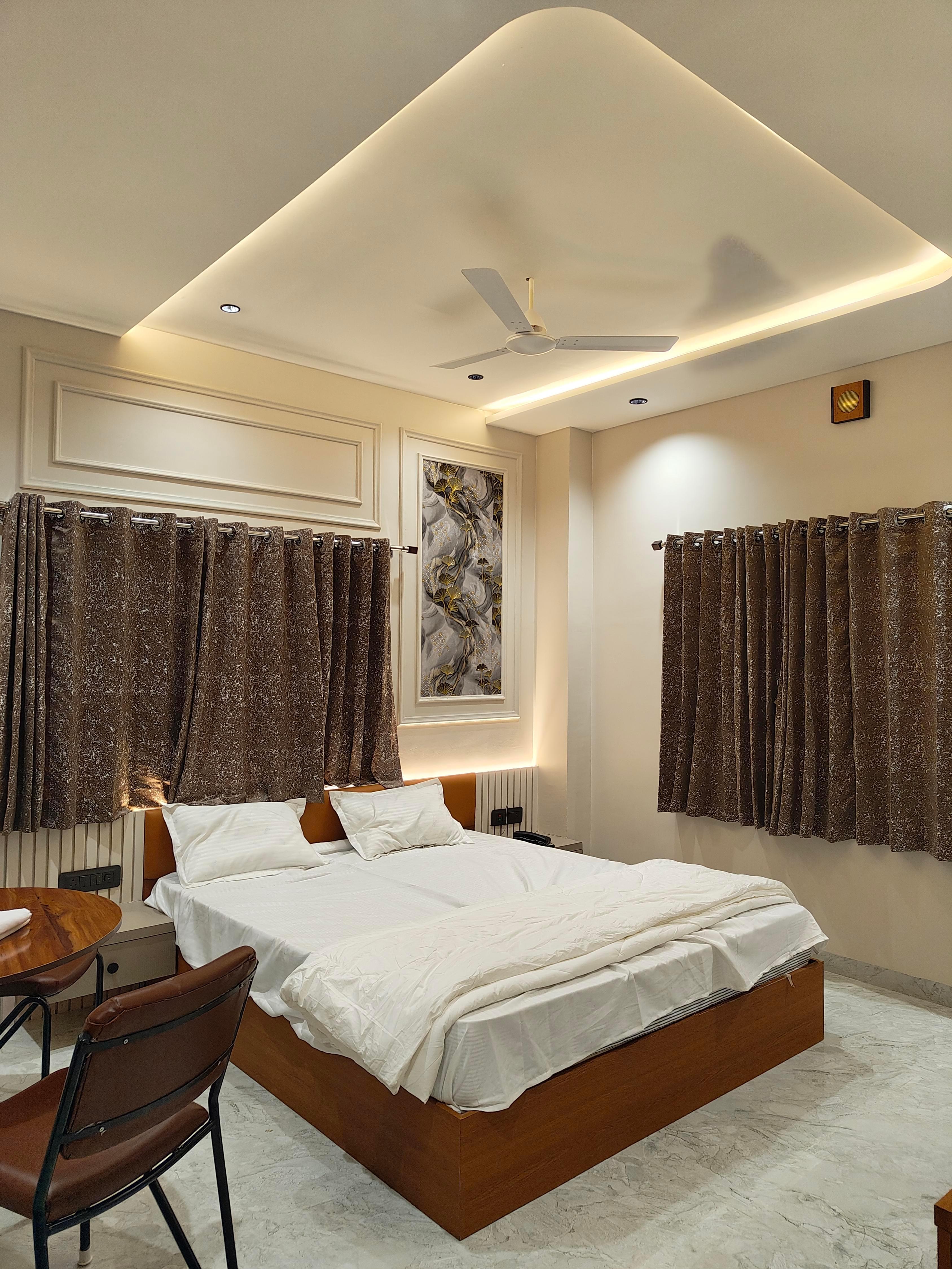 Hotel Star Light - Tap to explore photos