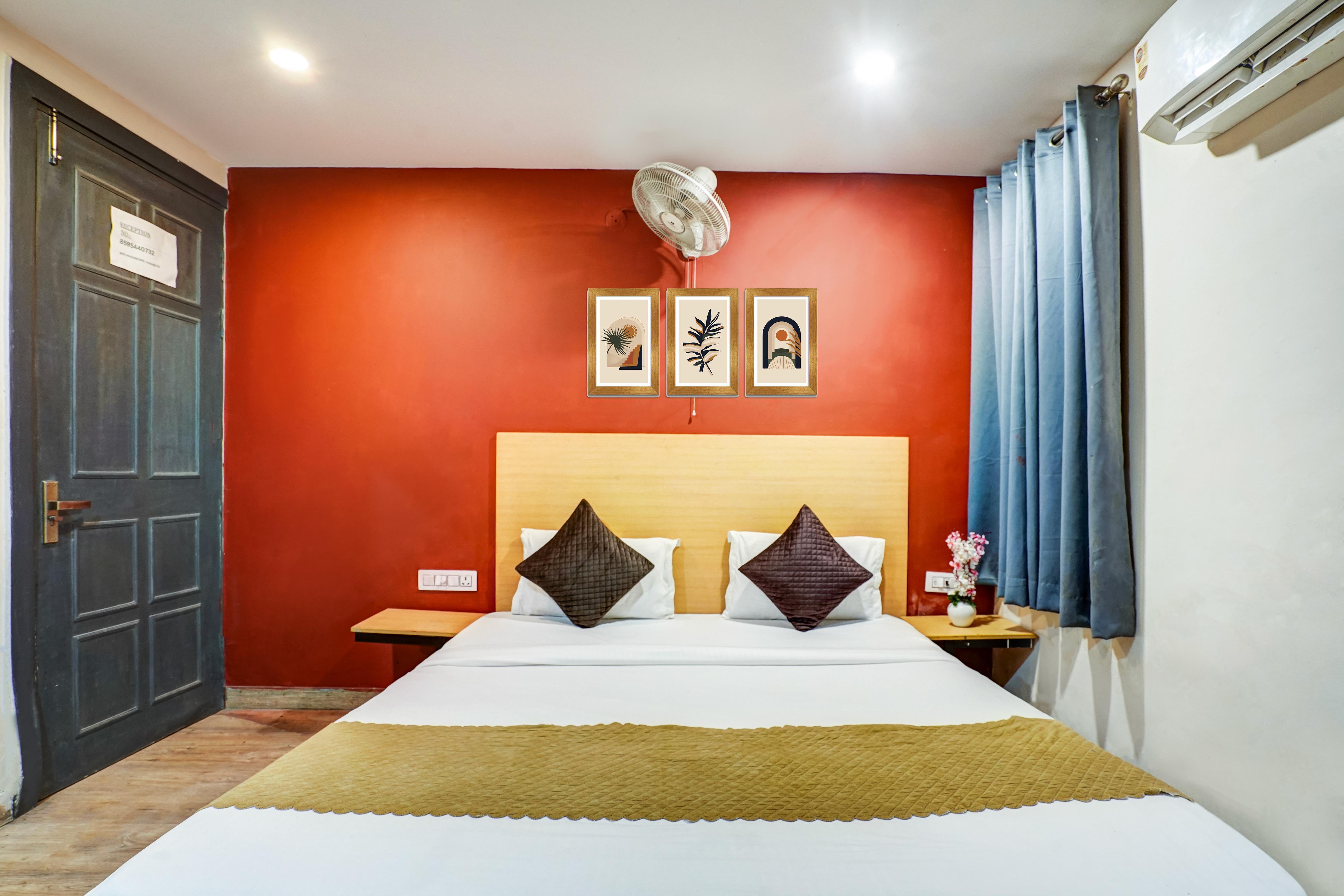 SKYInn Uttam Nagar by Twamev - Tap to explore photos