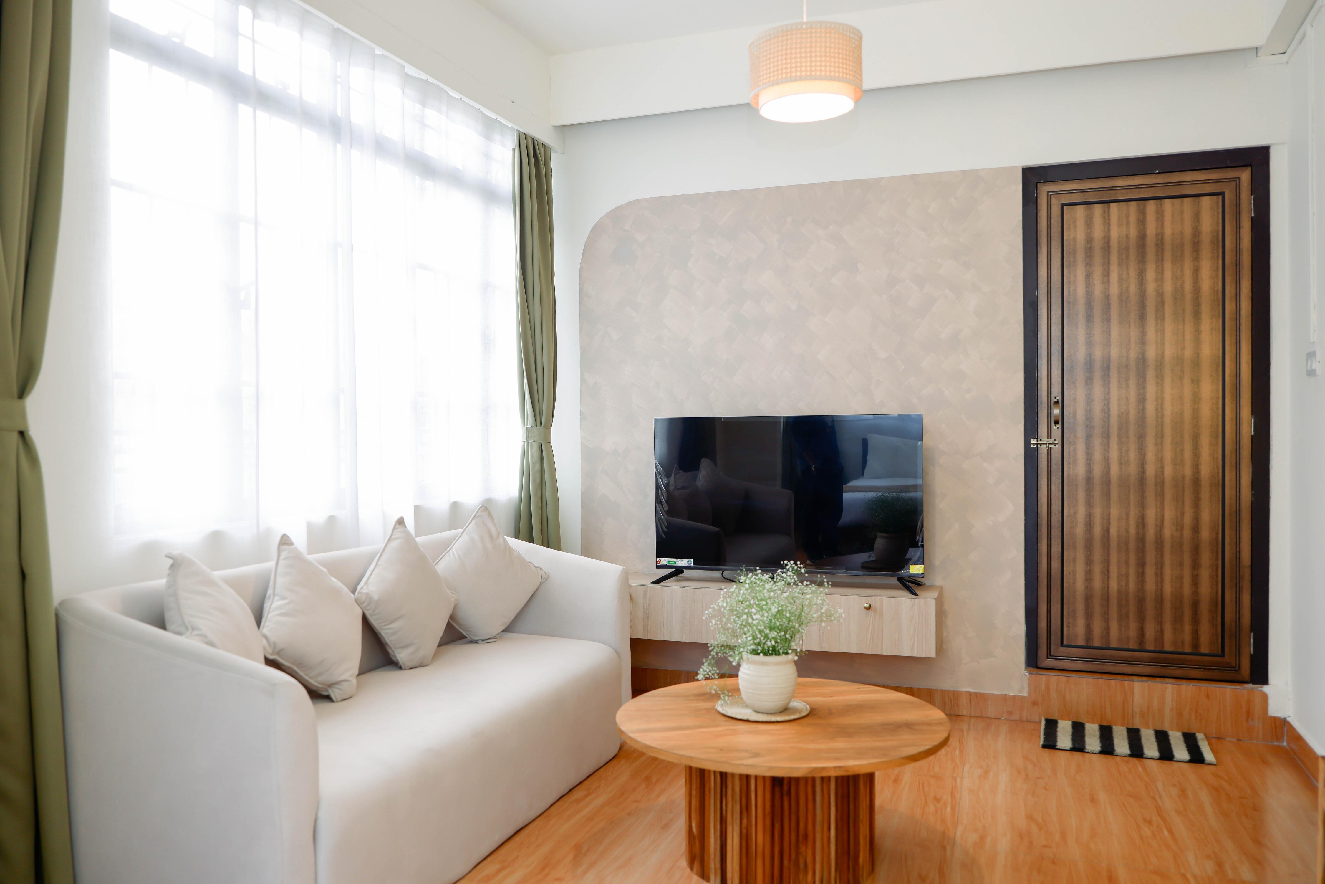 Ebel's Inn | A Boutique Stay - Tap to explore photos