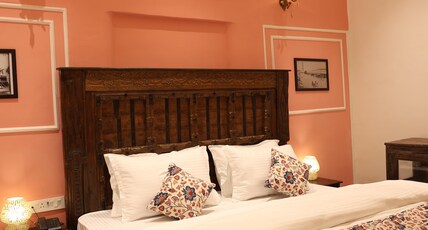 Surya Niwas Boutique Hotel & Garden Room Type - Royal Suite Room