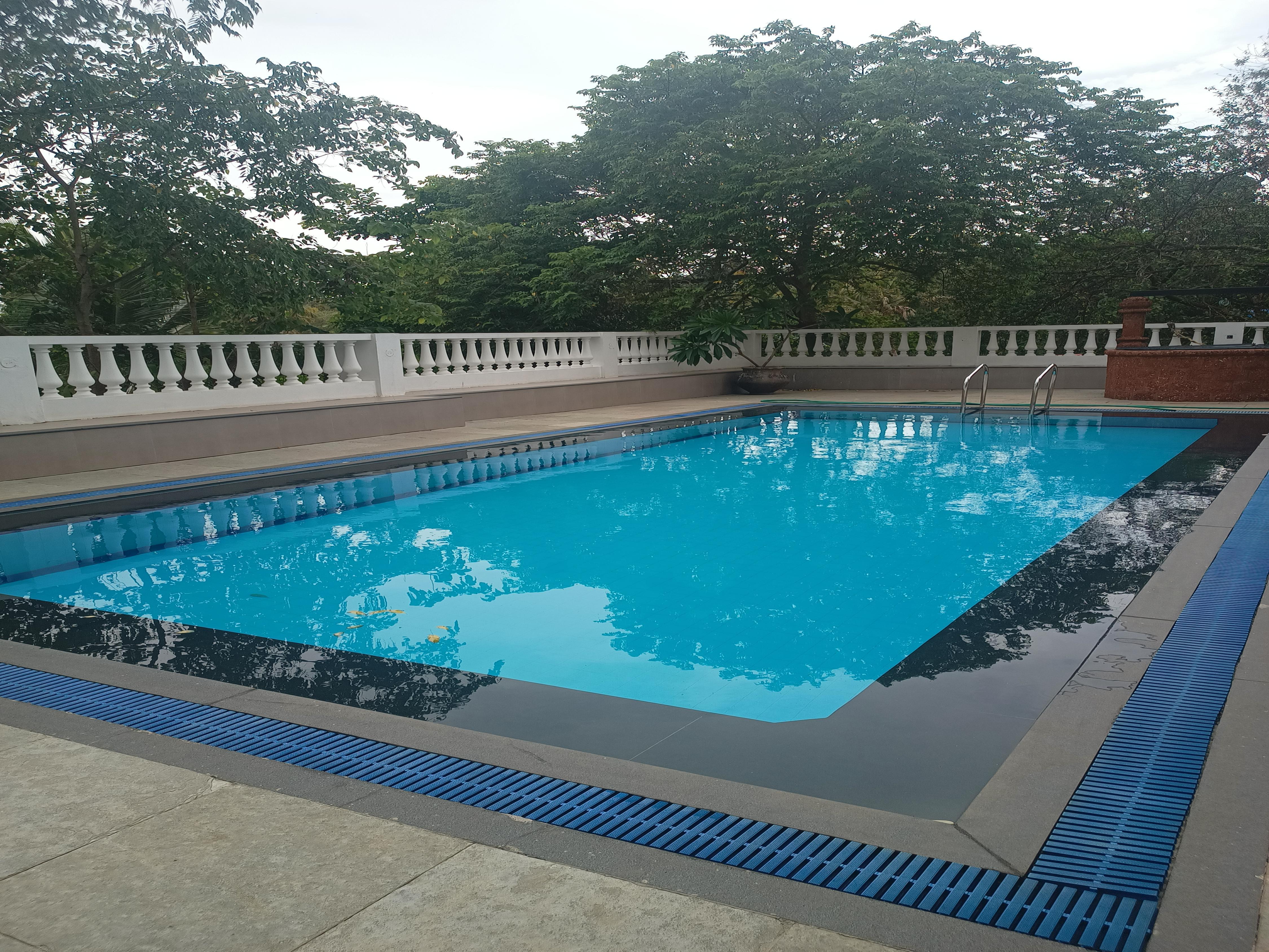 Mystic Charm by Divya : 1BHK AC room City View - Tap to explore photos