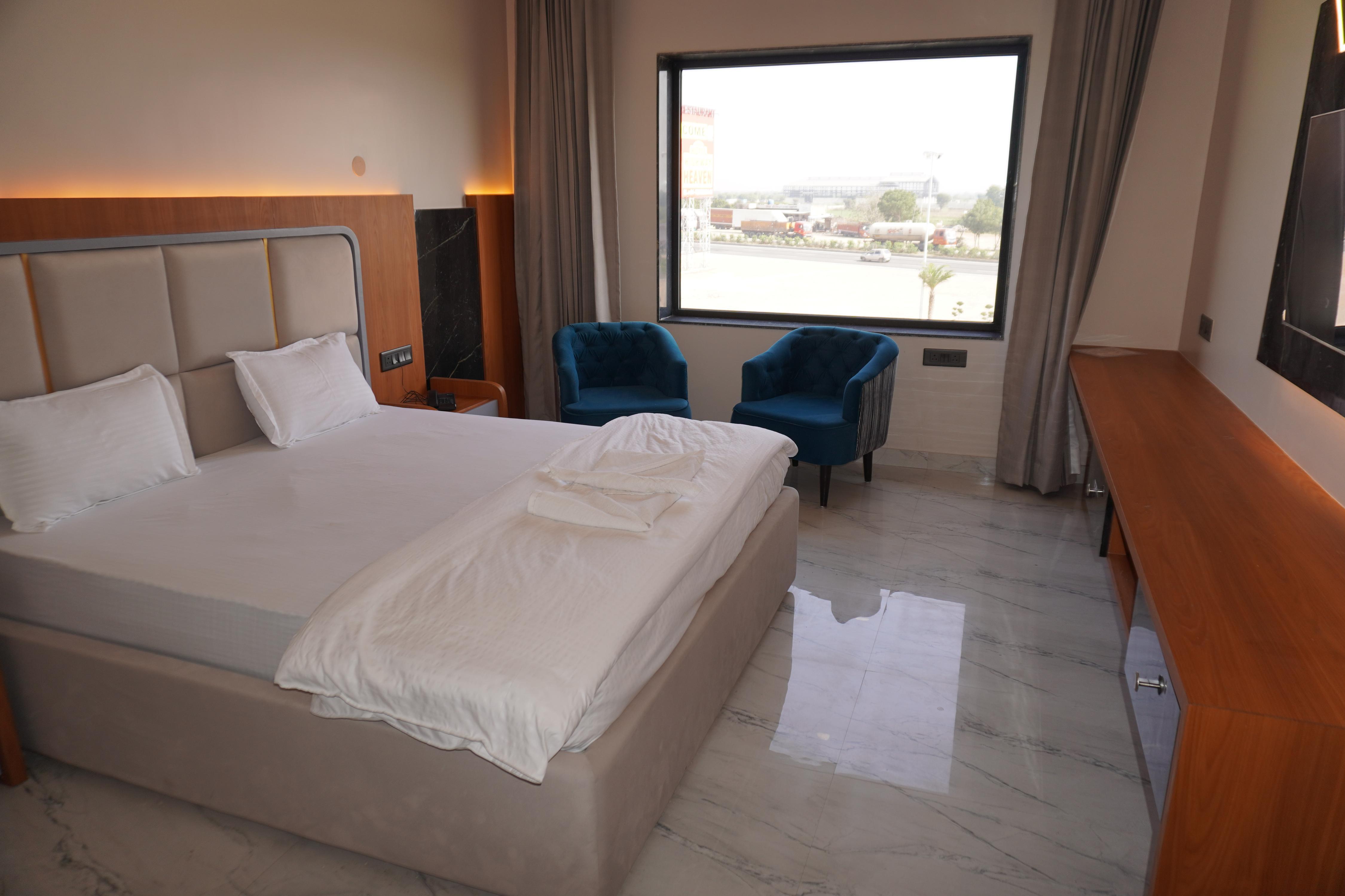 Hotel Highway Heaven Room Type - Premium Room