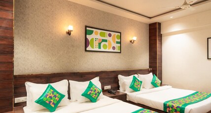 Treebo Awadhvue Room Type - Spacious Premium Room