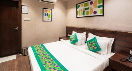 Treebo Awadhvue Room Type - Standard Room