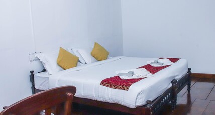 Backwater Retreat Kumarakom Room Type - Deluxe Non AC Room With River View Backwater Retreat Kumarakom Room Type - Deluxe Non AC Room With River View