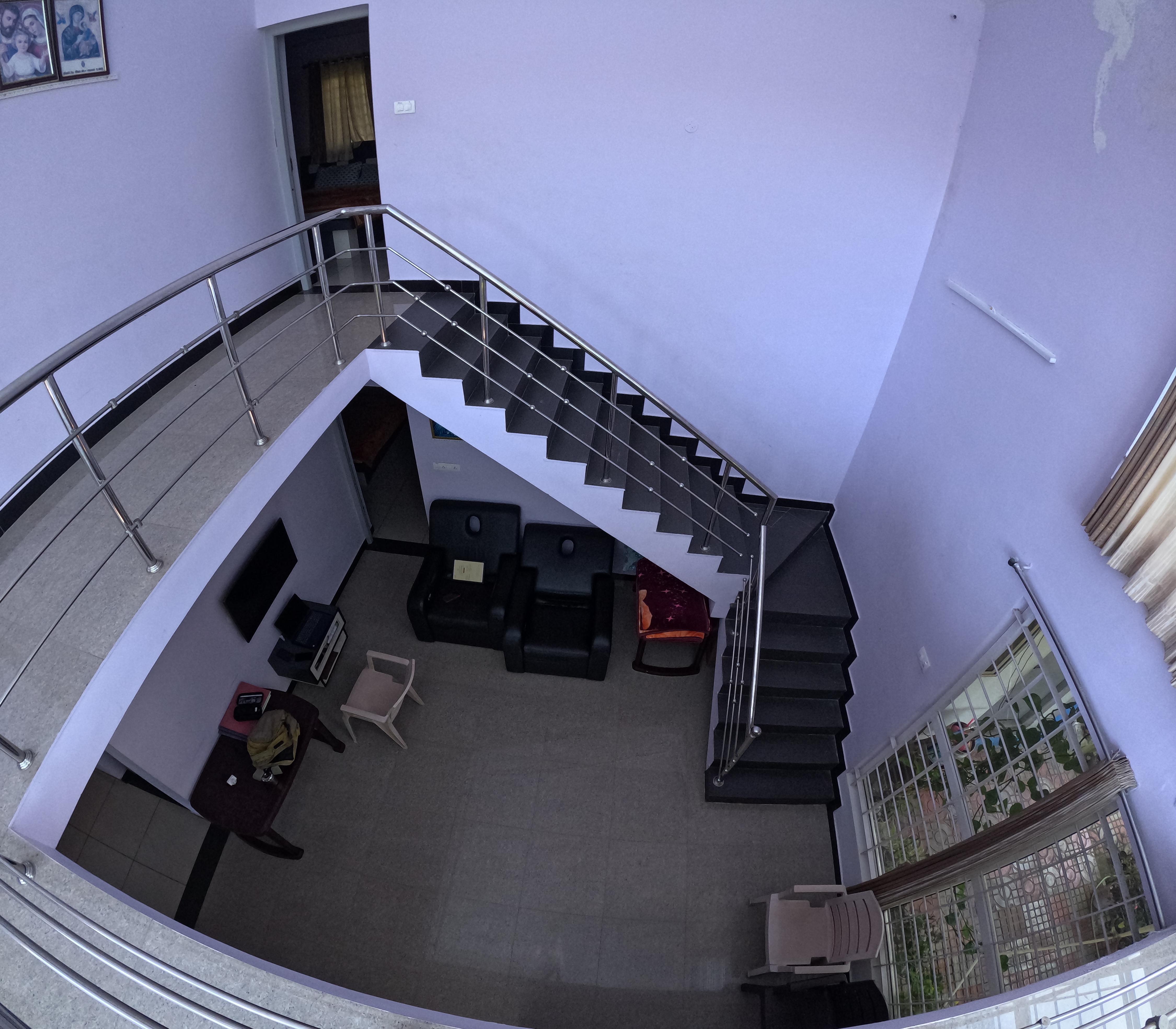 VALLEY NEST HOME STAY - Tap to explore photos