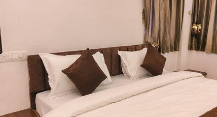 Hotel Nova Grande' Room Type - Deluxe Double Non AC