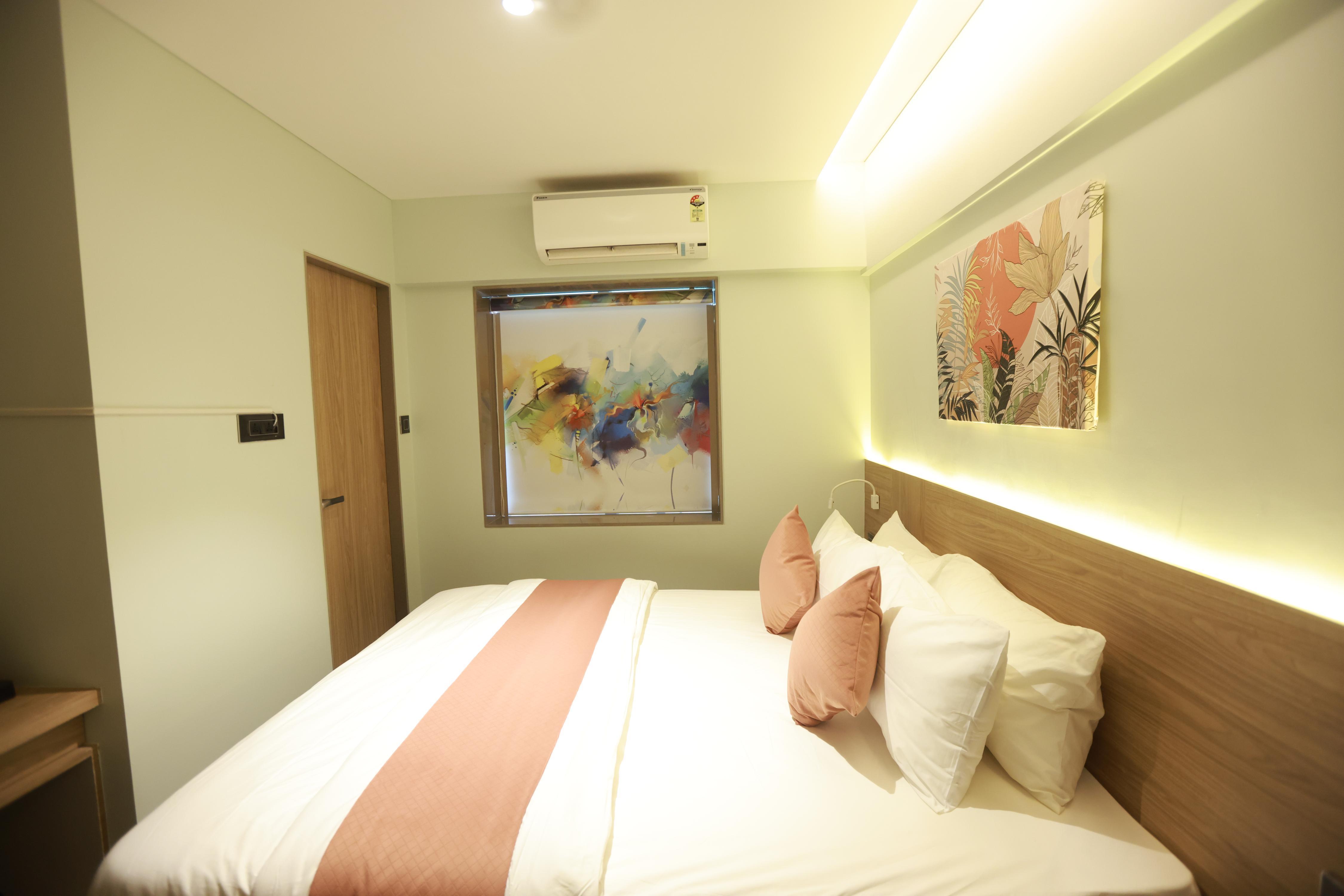 The Bohoo 99 Nr Mumbai International Airport Room Type - Classic Bohoo