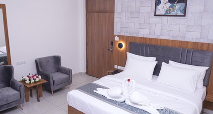 69th Heaven Hotel Room Type - Deluxe Room
