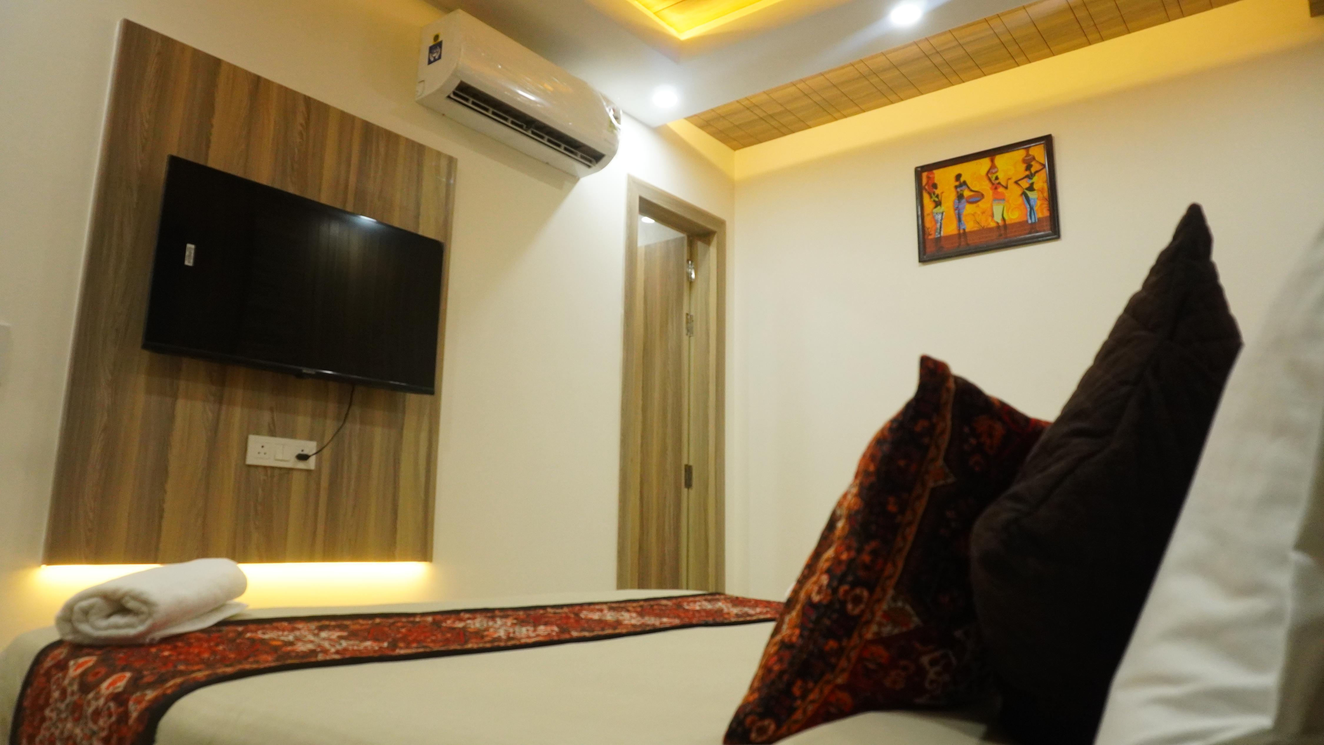 Hotel usha palace Room Type - 1