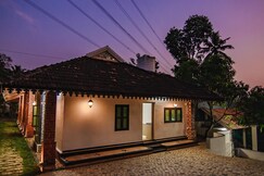 Thomaskuttys Homestay - 2BHK