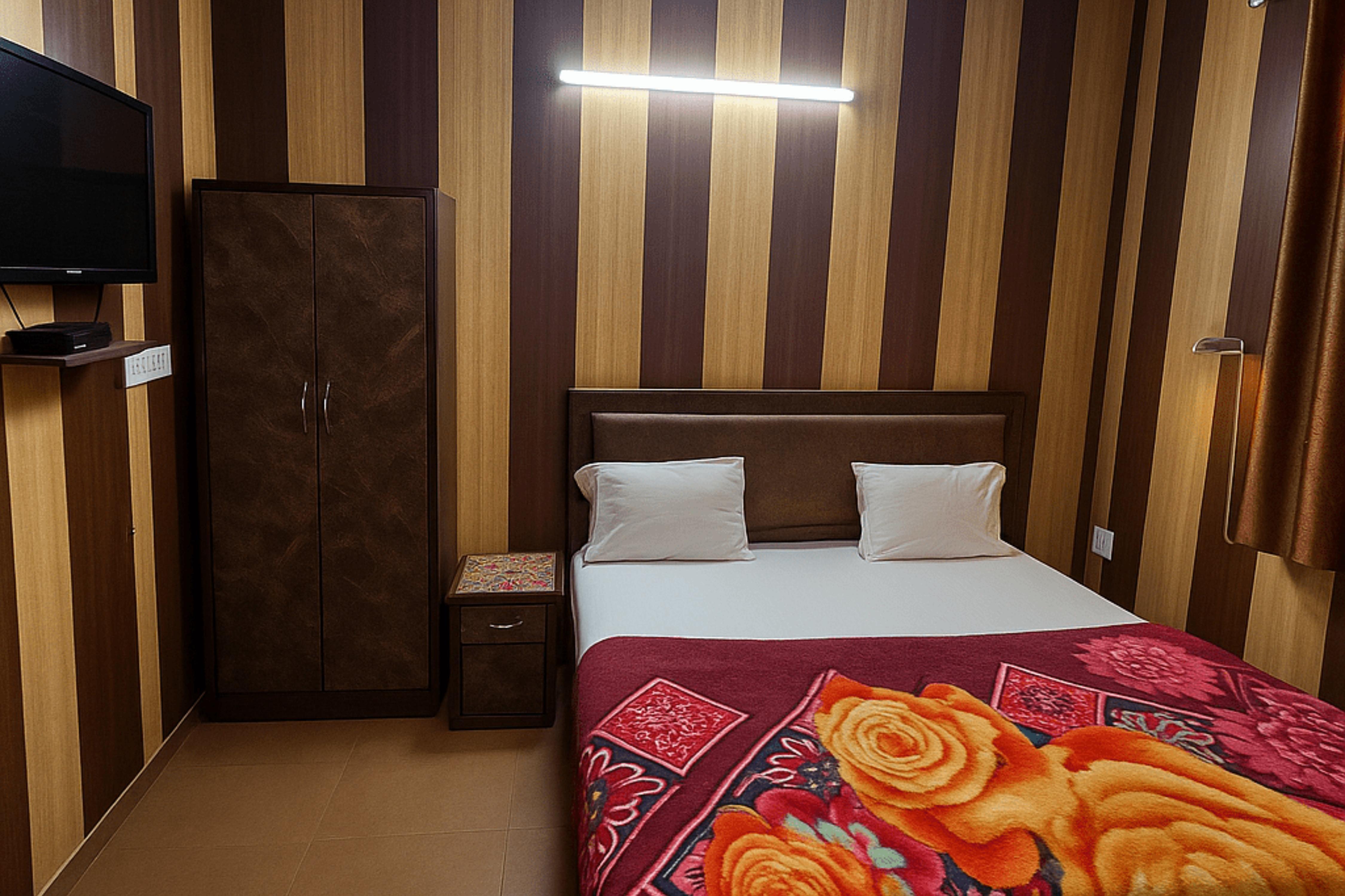 Shri Krishna Akshay Dhaam Room Type - Deluxe Rooms