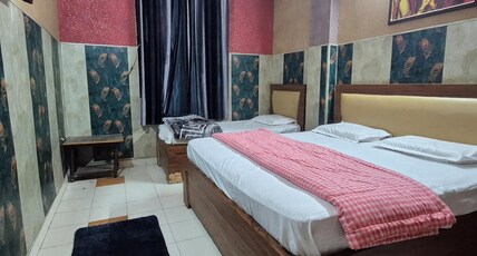 Shri Krishna Akshay Dhaam Room Type - Jambo Room