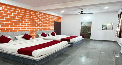 Hotel Shiv Geeta Room Type - AC Family Room (2 double bed) Hotel Shiv Geeta Room Type - AC Family Room (2 double bed)