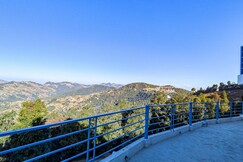 Petal Peak Retreat 6BR Homestay by Homeyhuts