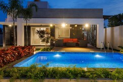 Villa Amber by StayJade