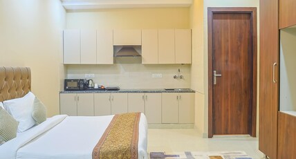 The Hoften Enkay Residency DLF Galleria Room Type - Suite King Room with Balcony, Kitchenette The Hoften Enkay Residency DLF Galleria Room Type - Suite King Room with Balcony, Kitchenette