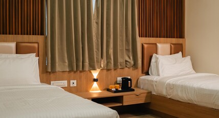 Hotel M7 Plaza Room Type - Executive Twin Bed Room