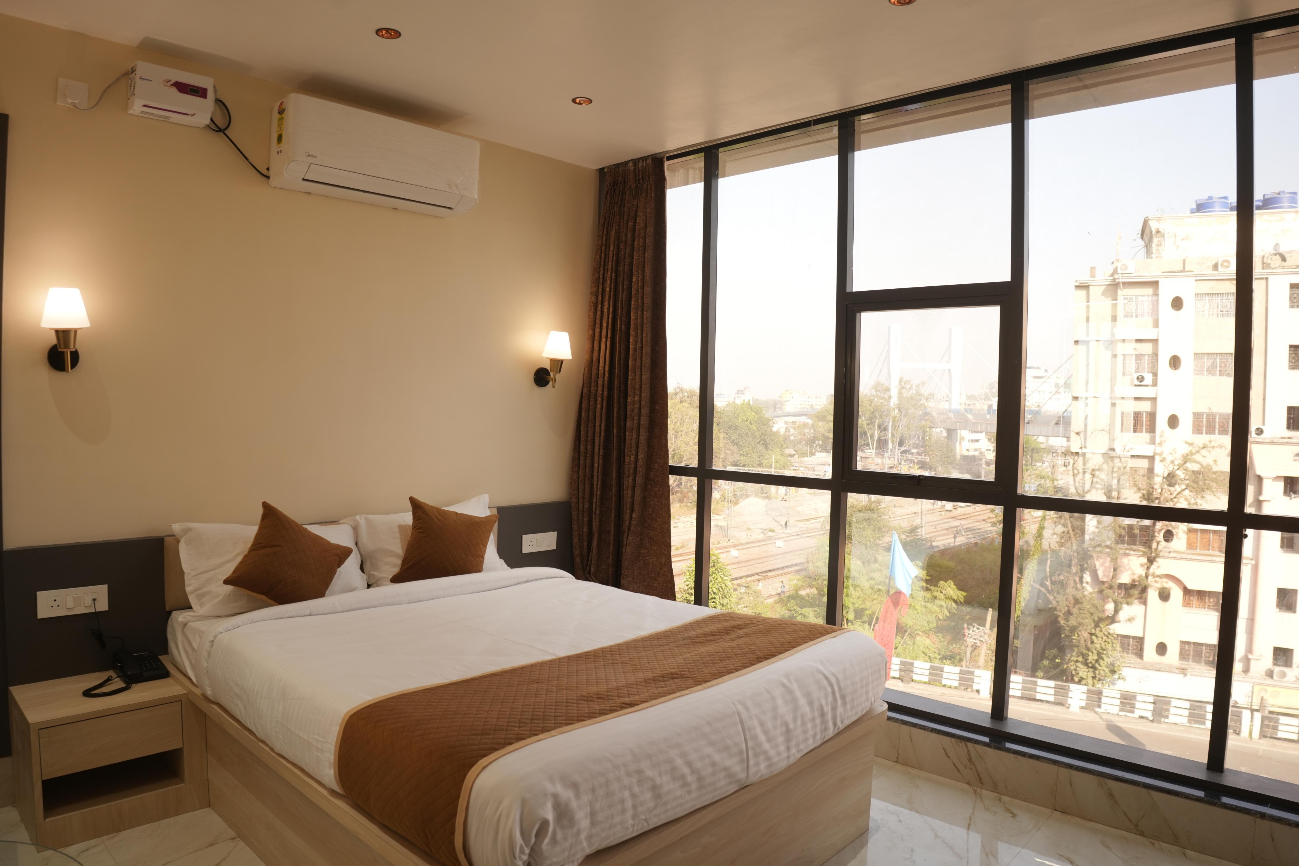 Hotel Jasraj Inn Room Type - CITY VIEW EXECUTIVE