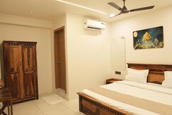 Address of Hotel Shubham