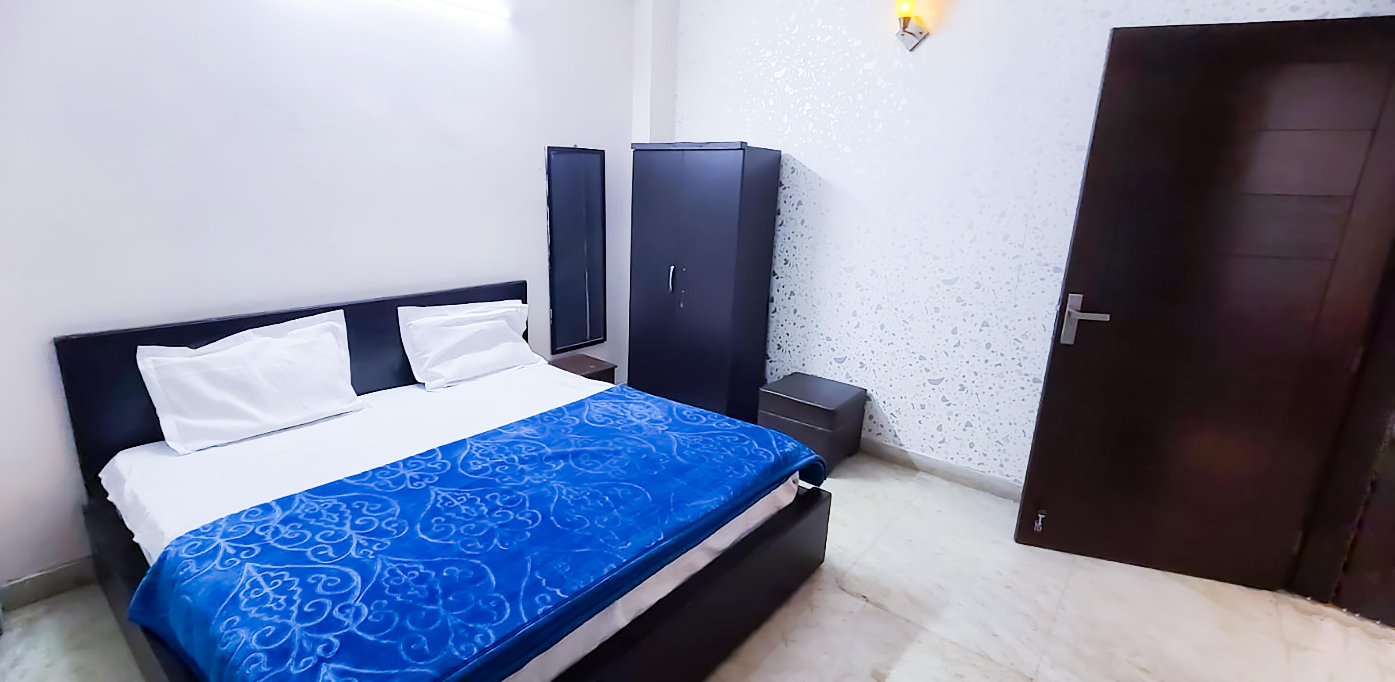 Roomshala Hotel Jagannath - Tap to explore photos