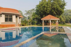 SaffronStays Emerald Farms