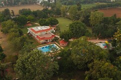 SaffronStays Emerald Farms