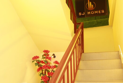 SJ HOMES