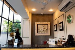 Prince Diamond Boutique Hotel