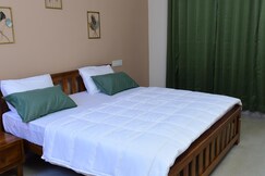 Nirantara Luxury Service Apartment