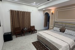 The White Lotus Homestay