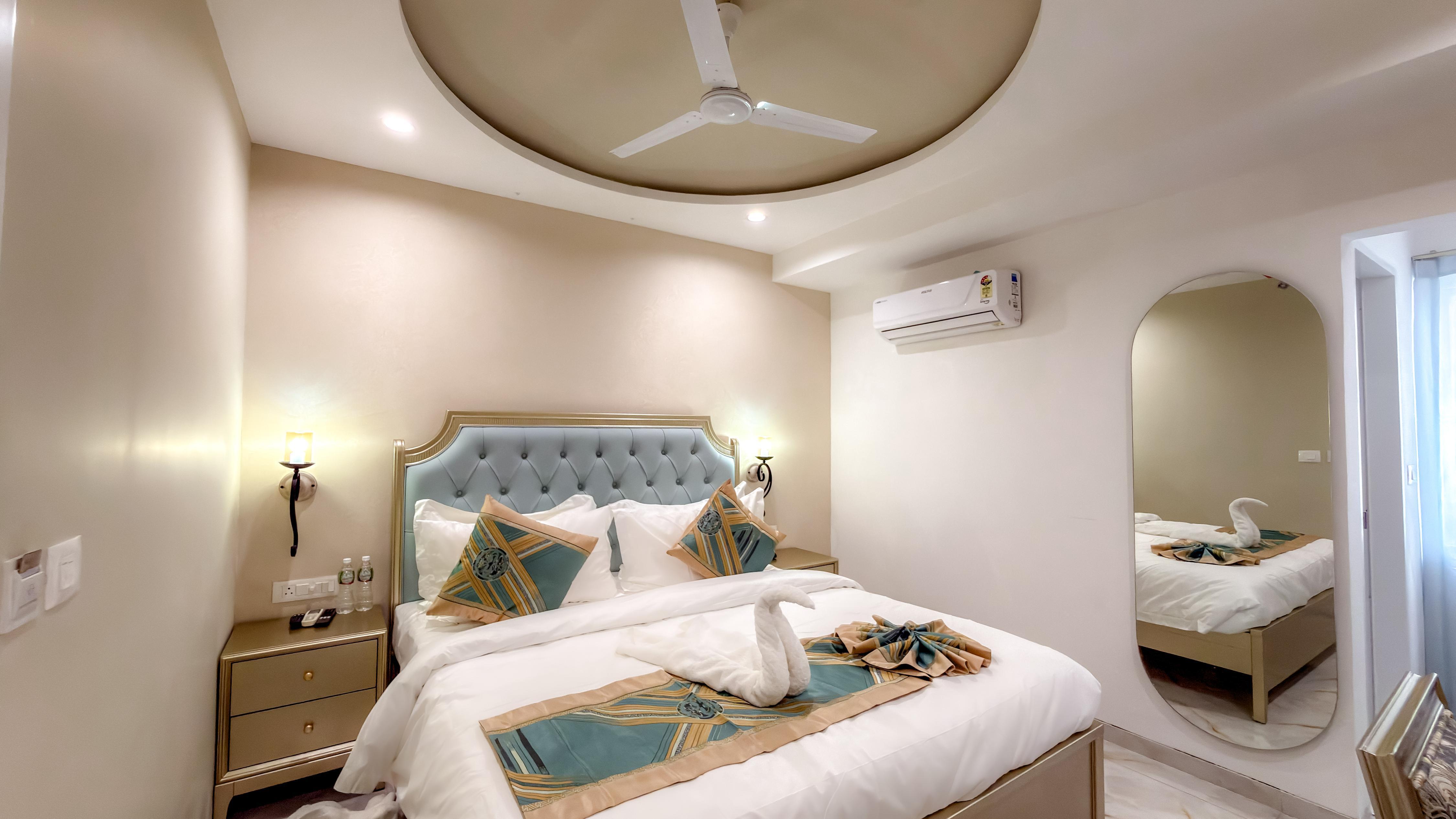 Studio By Jardin Hotels, Dewas Naka - Tap to explore photos