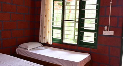 Patel's Homestay by Dazzle Destinations - Bonfire and Games Room Type - Double Room - 1