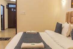 La Kailasha Residency by Da Alohas- Tapovan.