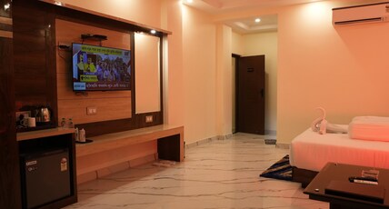 Jairam Gold Royal Beach Resort Room Type - ROYAL SUPER DELUXE ROOM