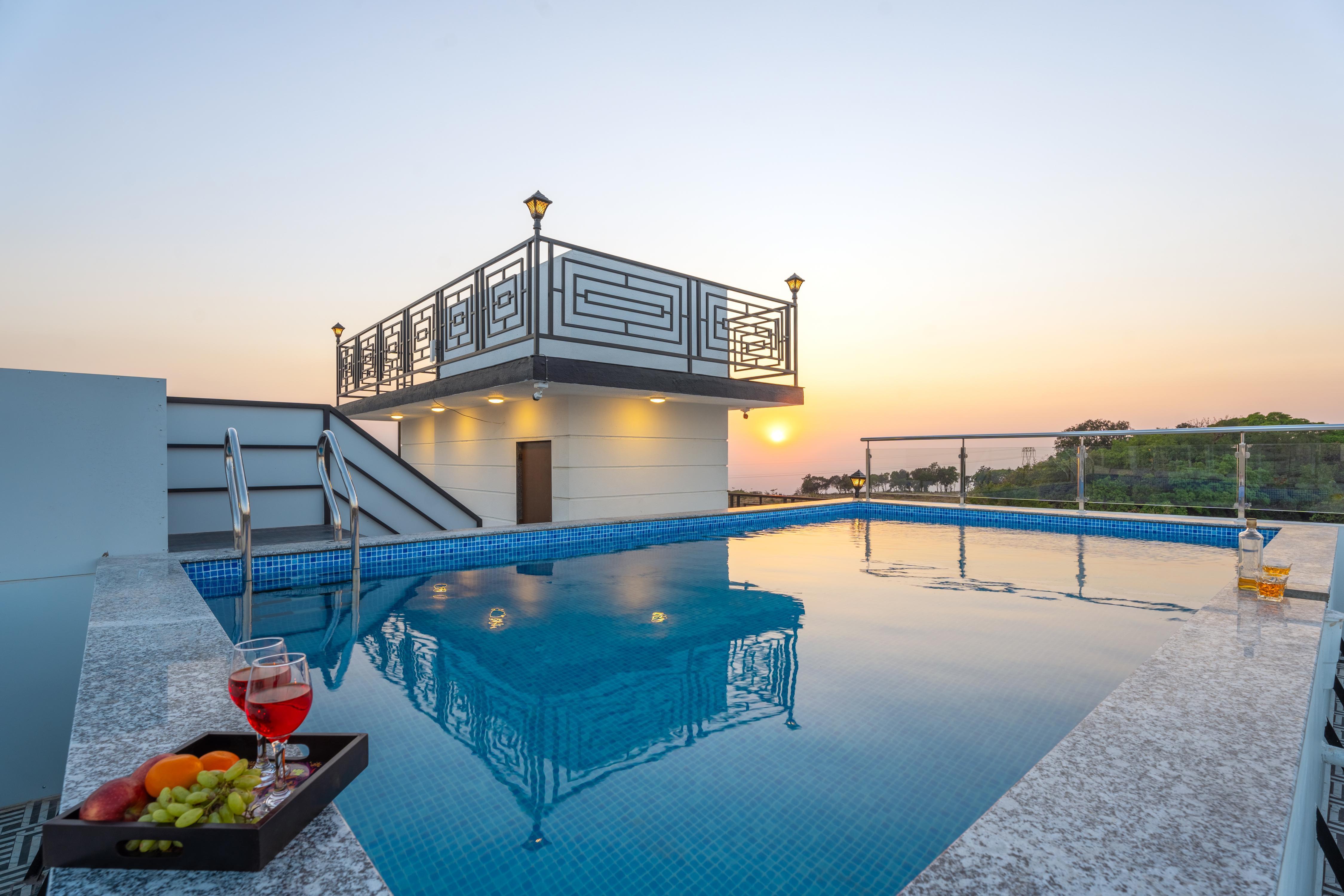 Lovedale 2BHK Villa with Pvt Pool by Tensor Stays - Tap to explore photos
