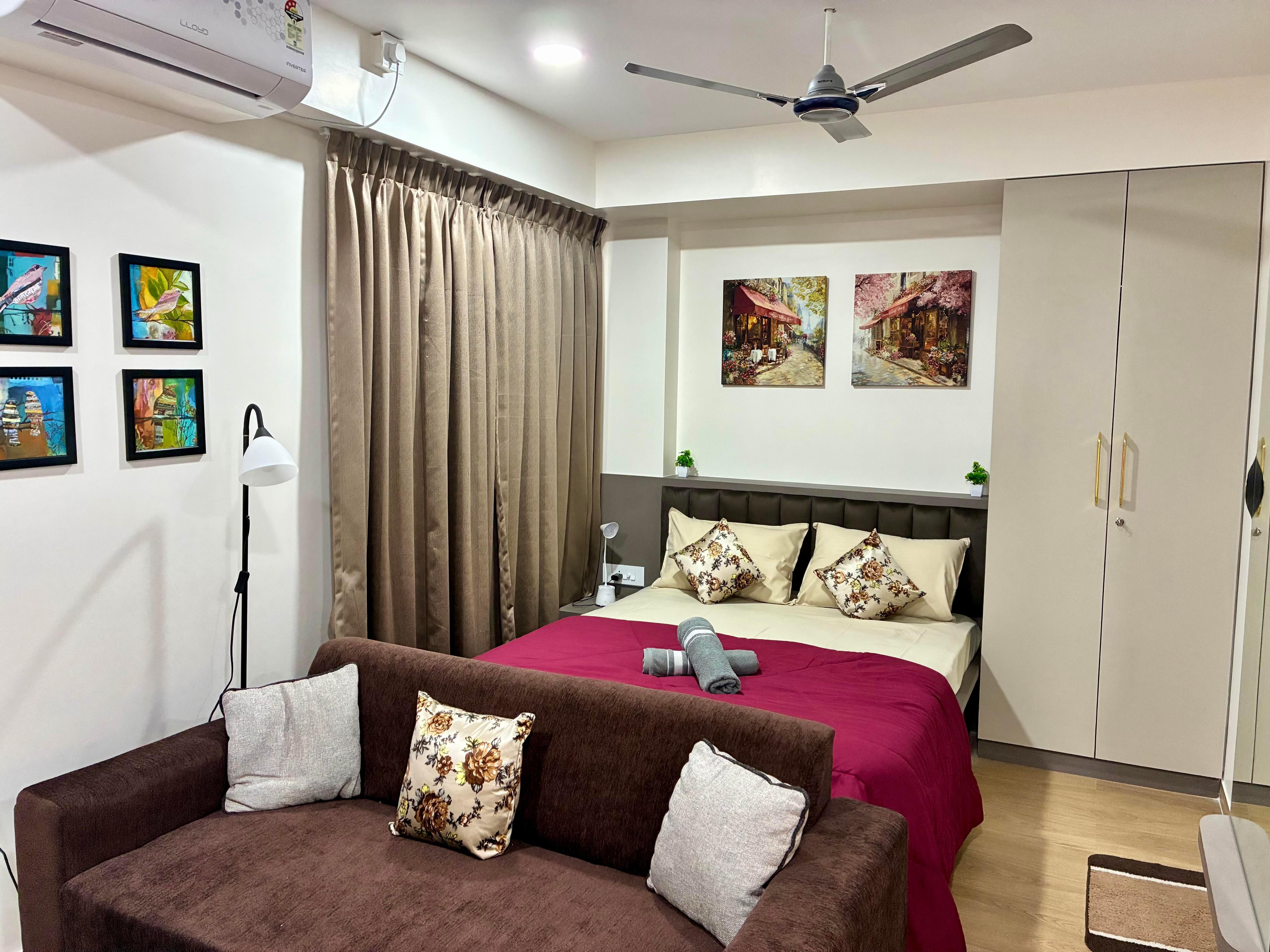 Brown Willow Studio Symbiosis Airport Viman nagar - Tap to explore photos