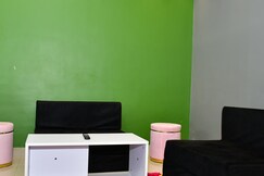 Reasonable HIgh End Entire Apartment/Suite Near Airport CC2 and Eco Park