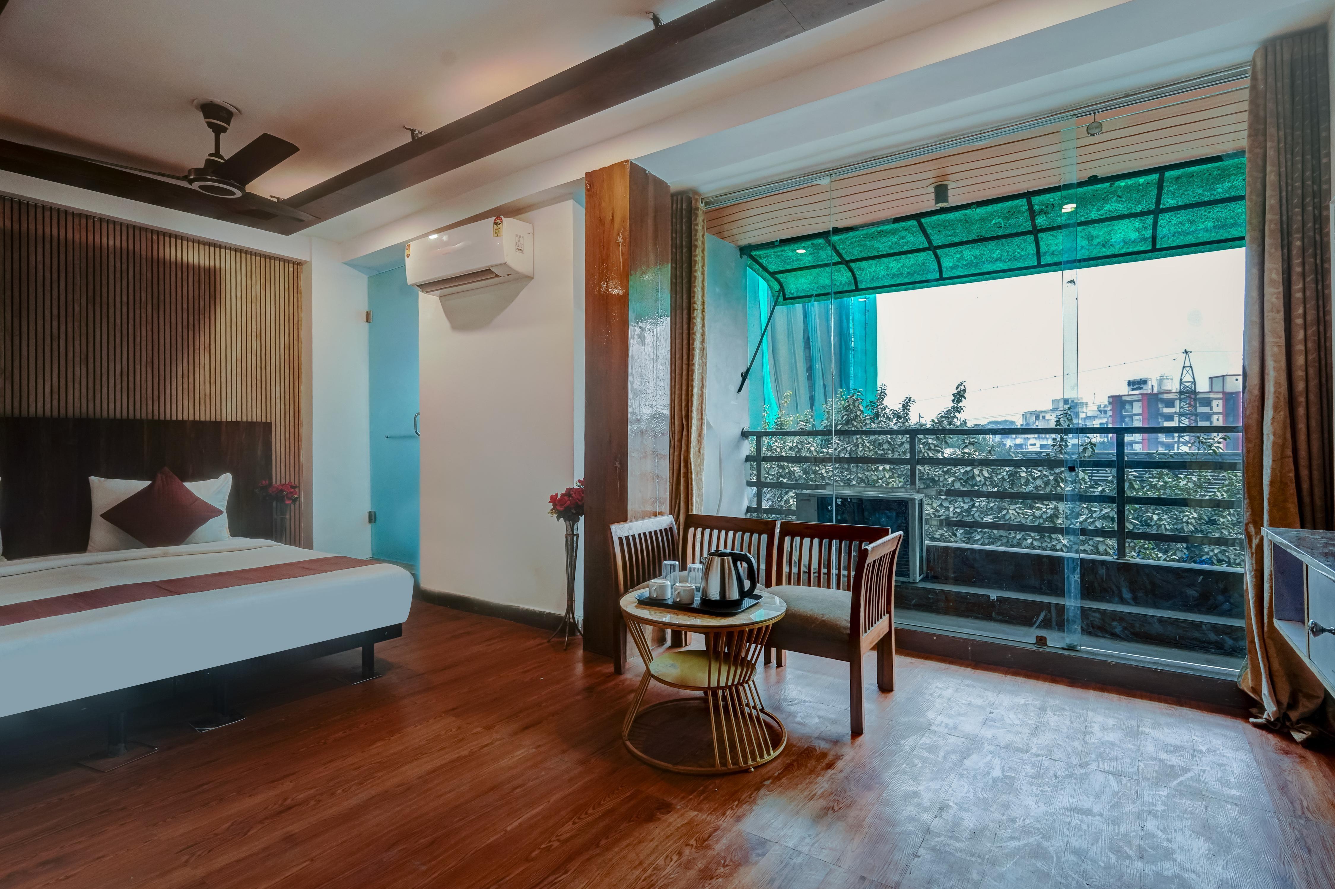 Hotel Twamev Near Nizamuddin Railway Station - Tap to explore photos