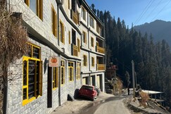 Pumpkin Hostel | Shoja