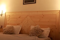 Shangrila thachi   riverside   serene   offbeat