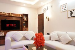 The 2BHK Jakuzi Suite | Dehradun by Homeyhuts