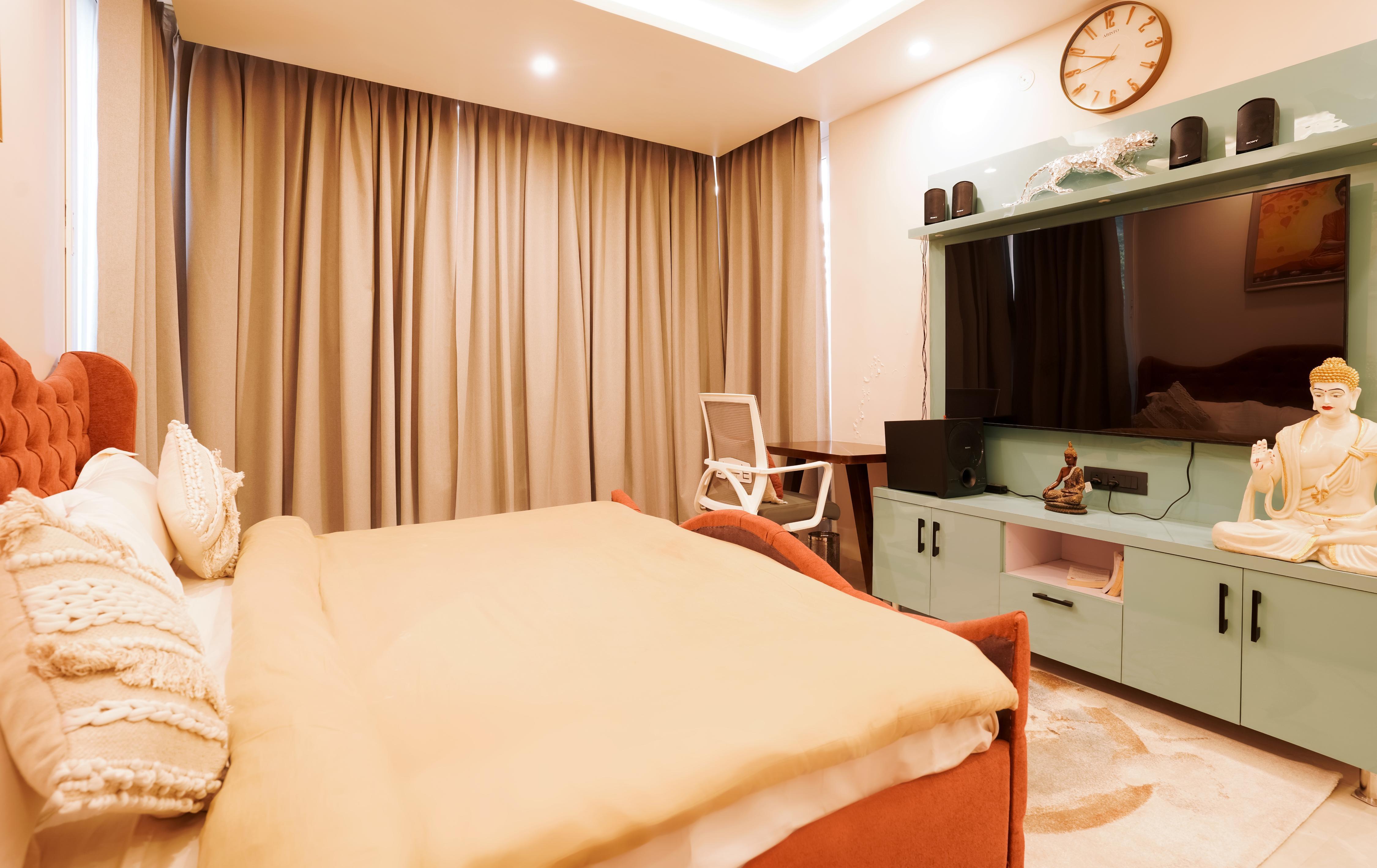 The 2BHK Jakuzi Suite | Dehradun by Homeyhuts