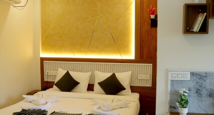 Cloud 9 Airport Hotel Room Type - King Room with Balcony