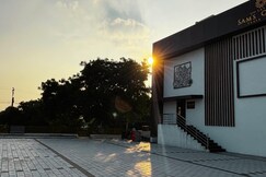 The Sam's Court Elite Stay