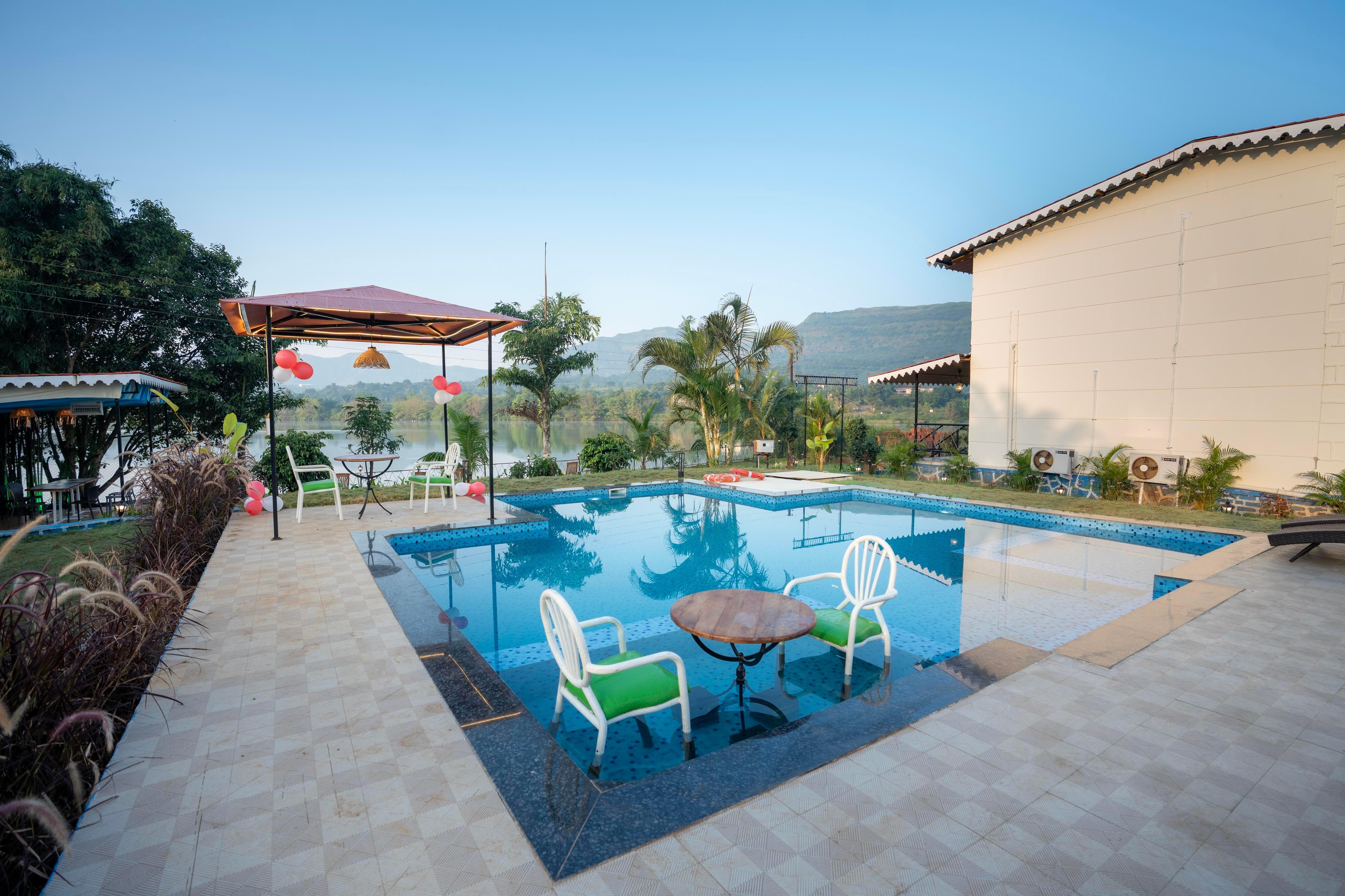 Neer Tarang Lake View Retreat - Tap to explore photos