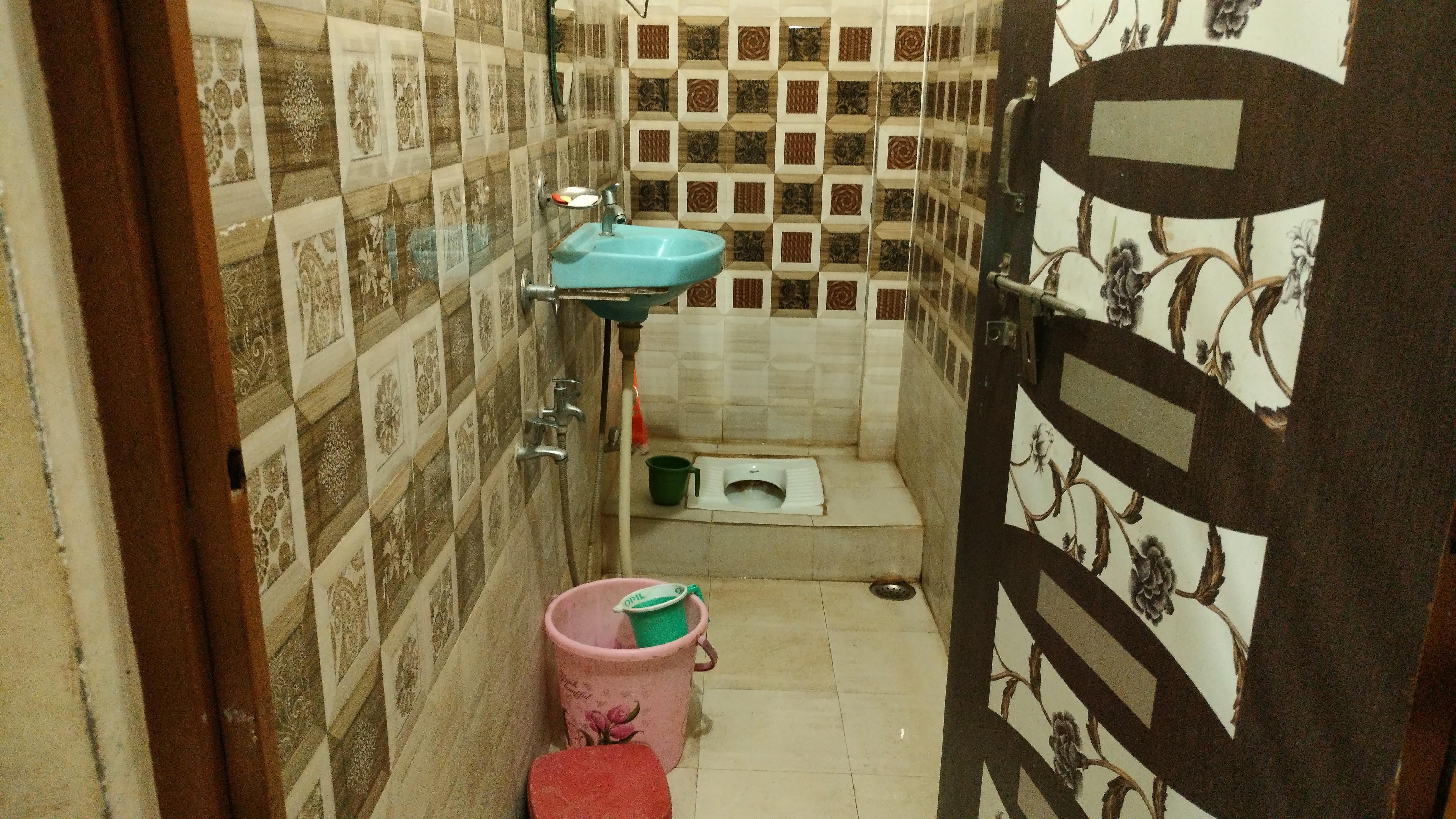Shruti Guest House - Tap to explore photos