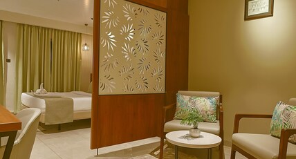 Len R Inn Room Type - executive Suites Len R Inn Room Type - executive Suites